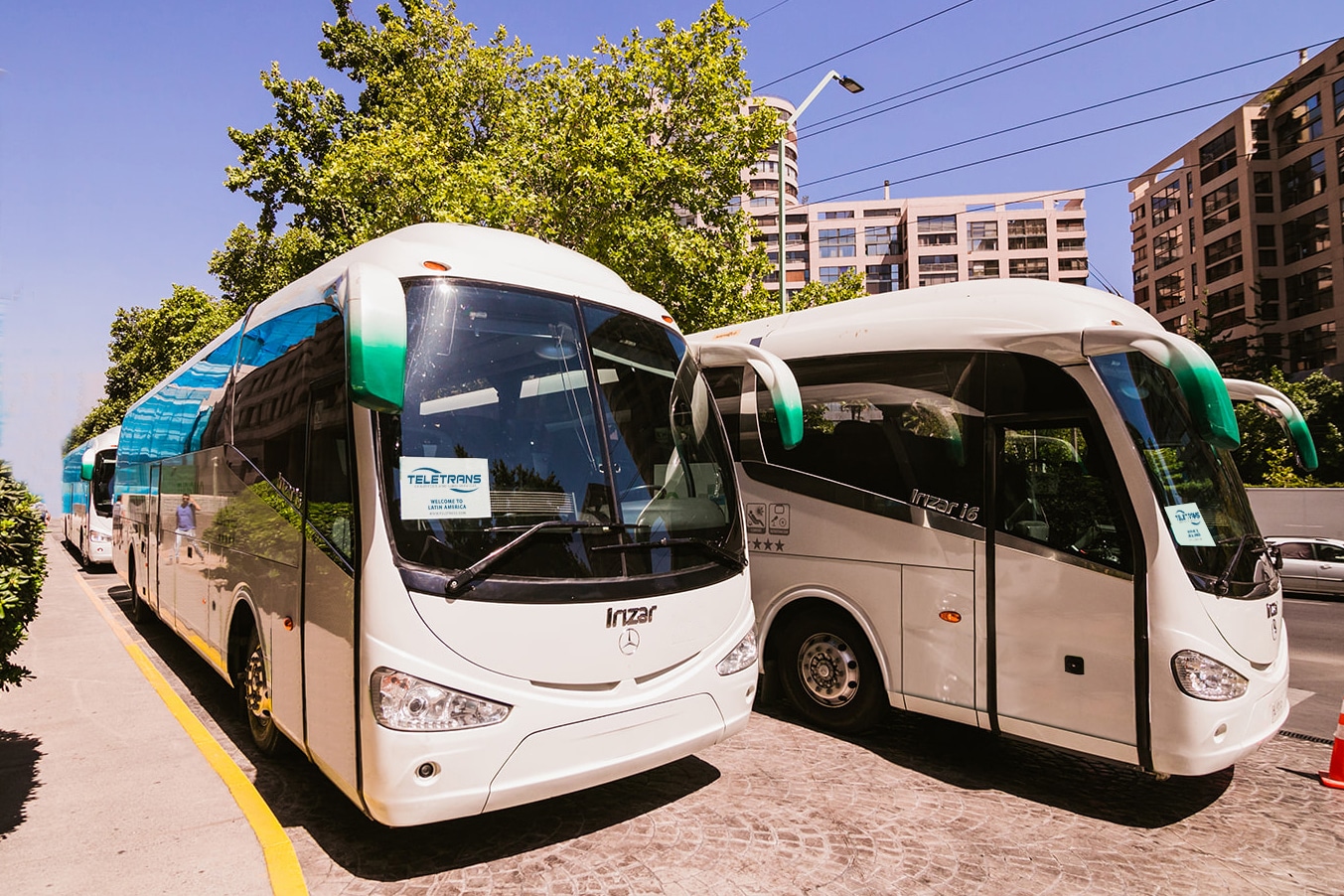 arriendo de minibus para 20 personas en Santiago
